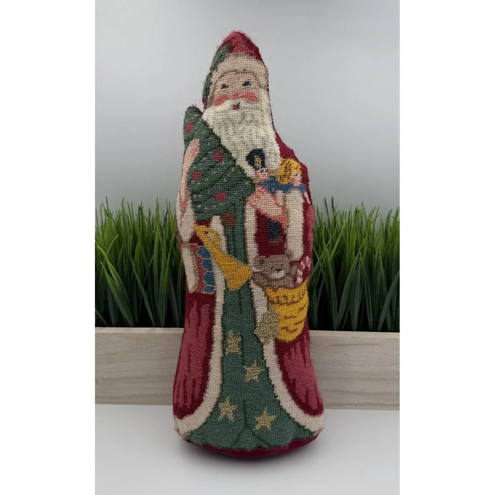 Vintage Needlepoint Christmas Old World Santa Claus St Nick Decorative Pillow